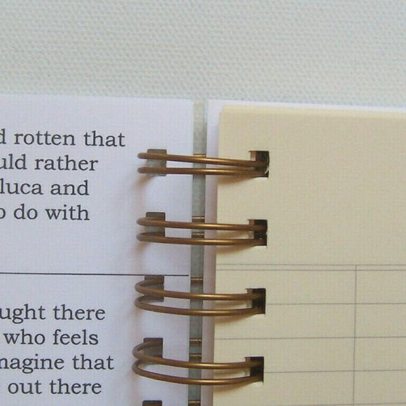 LITERARY LABRADOR "Frida Kahlo" Notebook - Picture 5 of 10